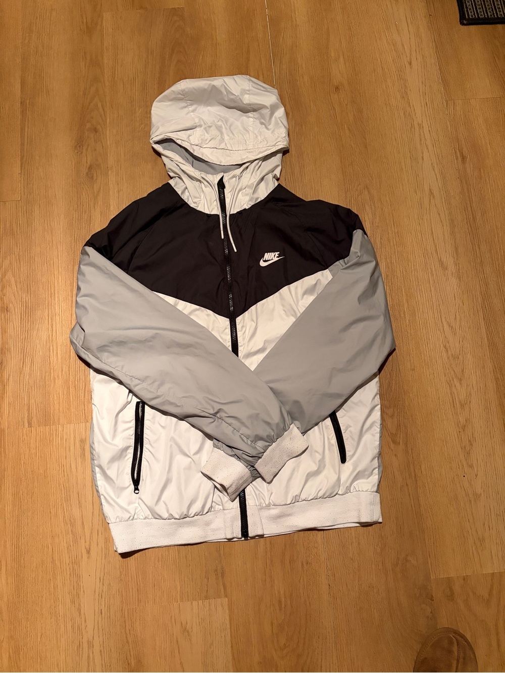 Nike windbreaker jacket